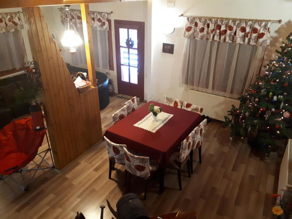 Willa Family House Buşteni Zewnętrze zdjęcie