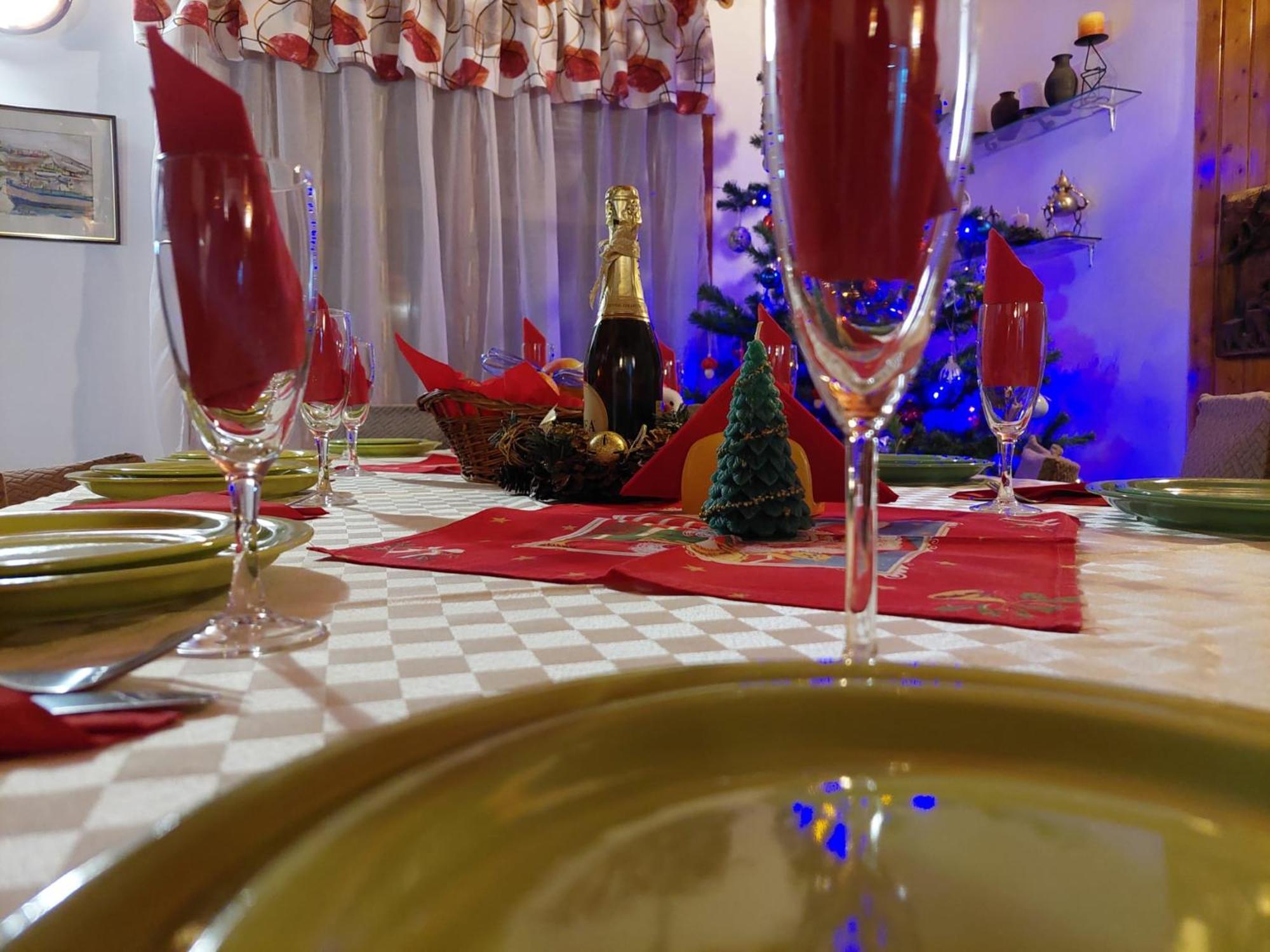Willa Family House Buşteni Zewnętrze zdjęcie